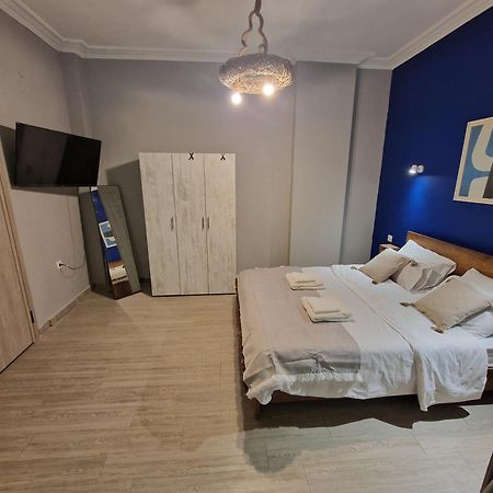 Closer "Egnatia Apartment 1" Thessaloniki Exterior photo